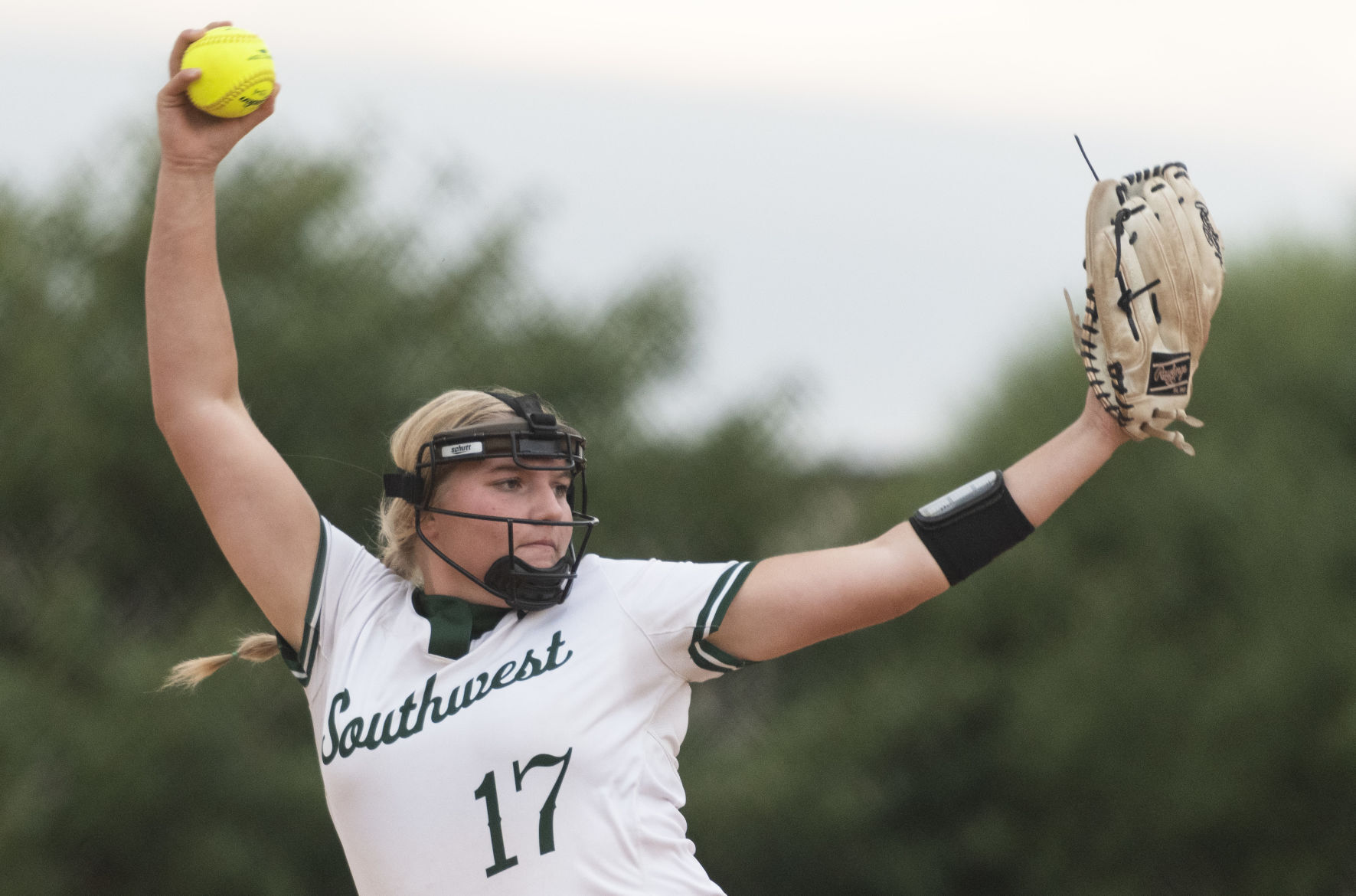 Lincoln Southwest vs. Lincoln East, 9.30